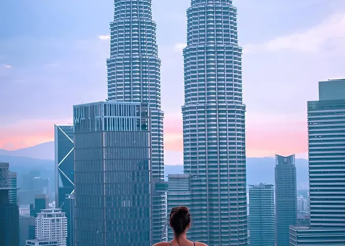The Colony Infinitum By White House Klcc